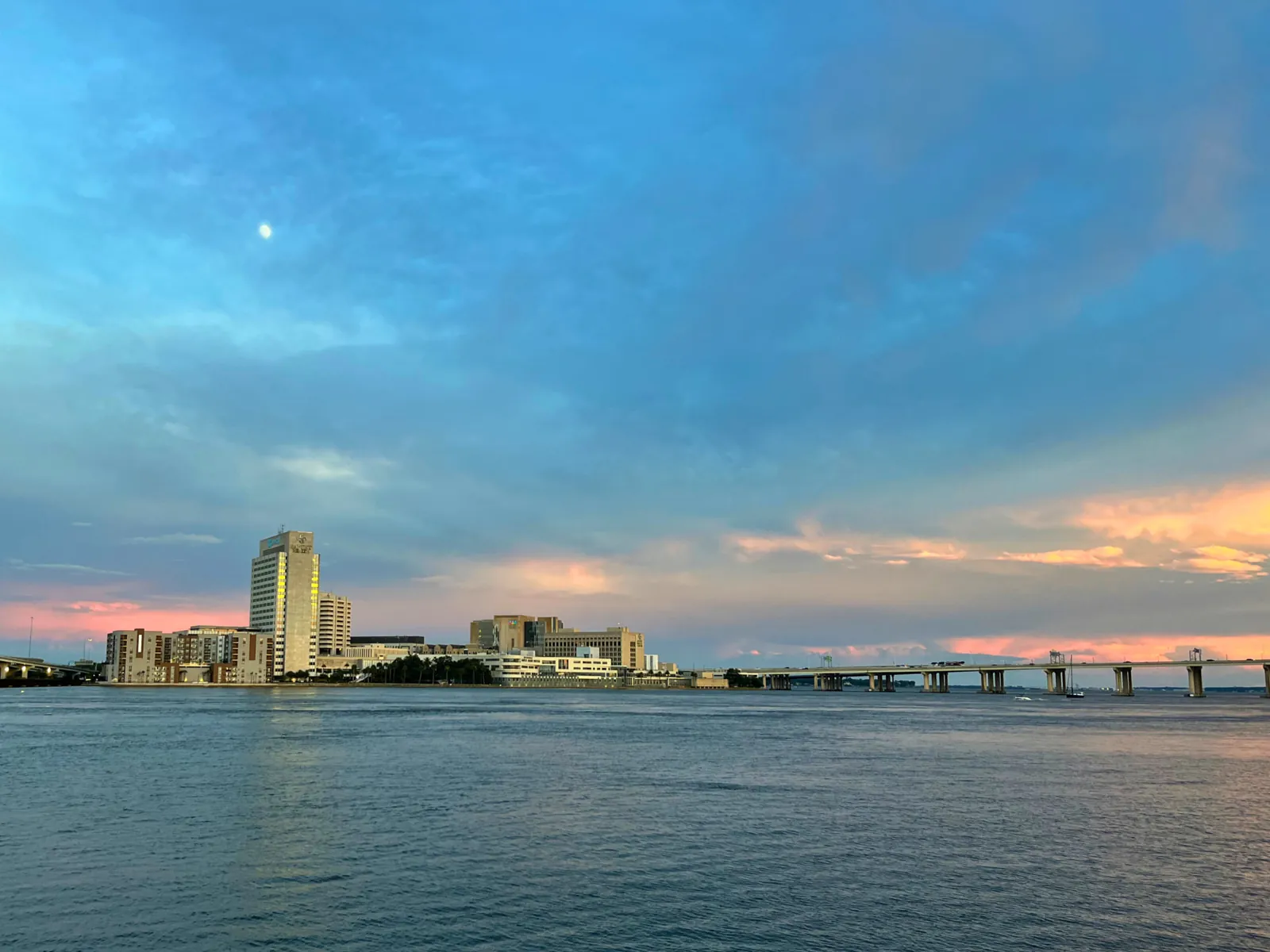 Sunset over the St. Johns River with the Jacksonville skyline
